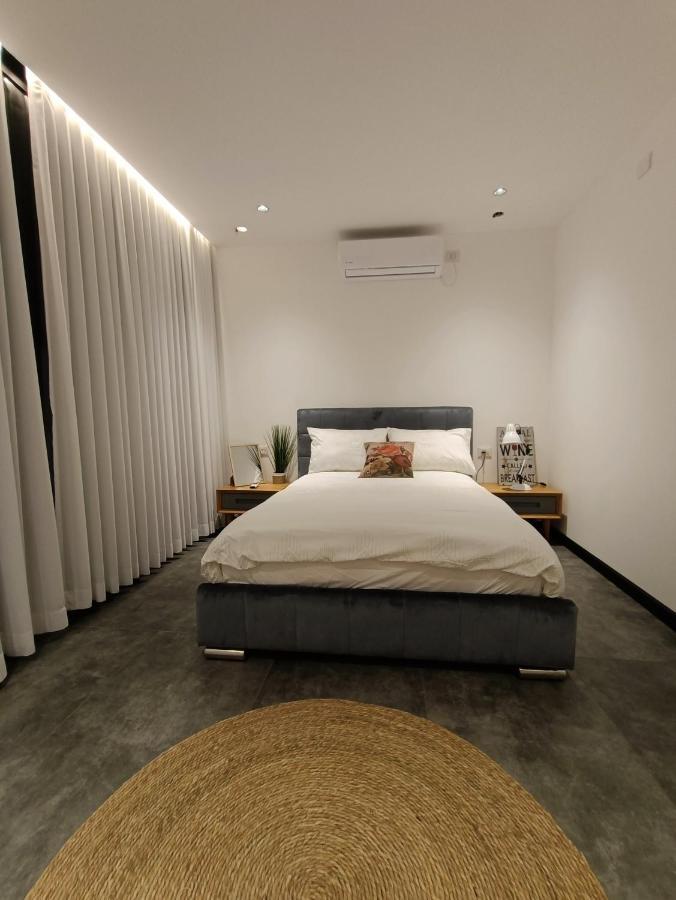 Luxury Aparment 5 Room 2 Minutes From The Beach 巴特亚姆 外观 照片