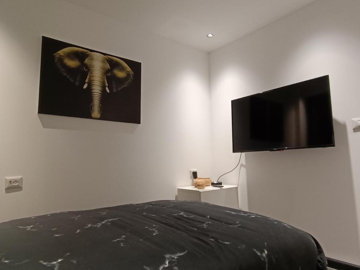 Luxury Aparment 5 Room 2 Minutes From The Beach 巴特亚姆 外观 照片