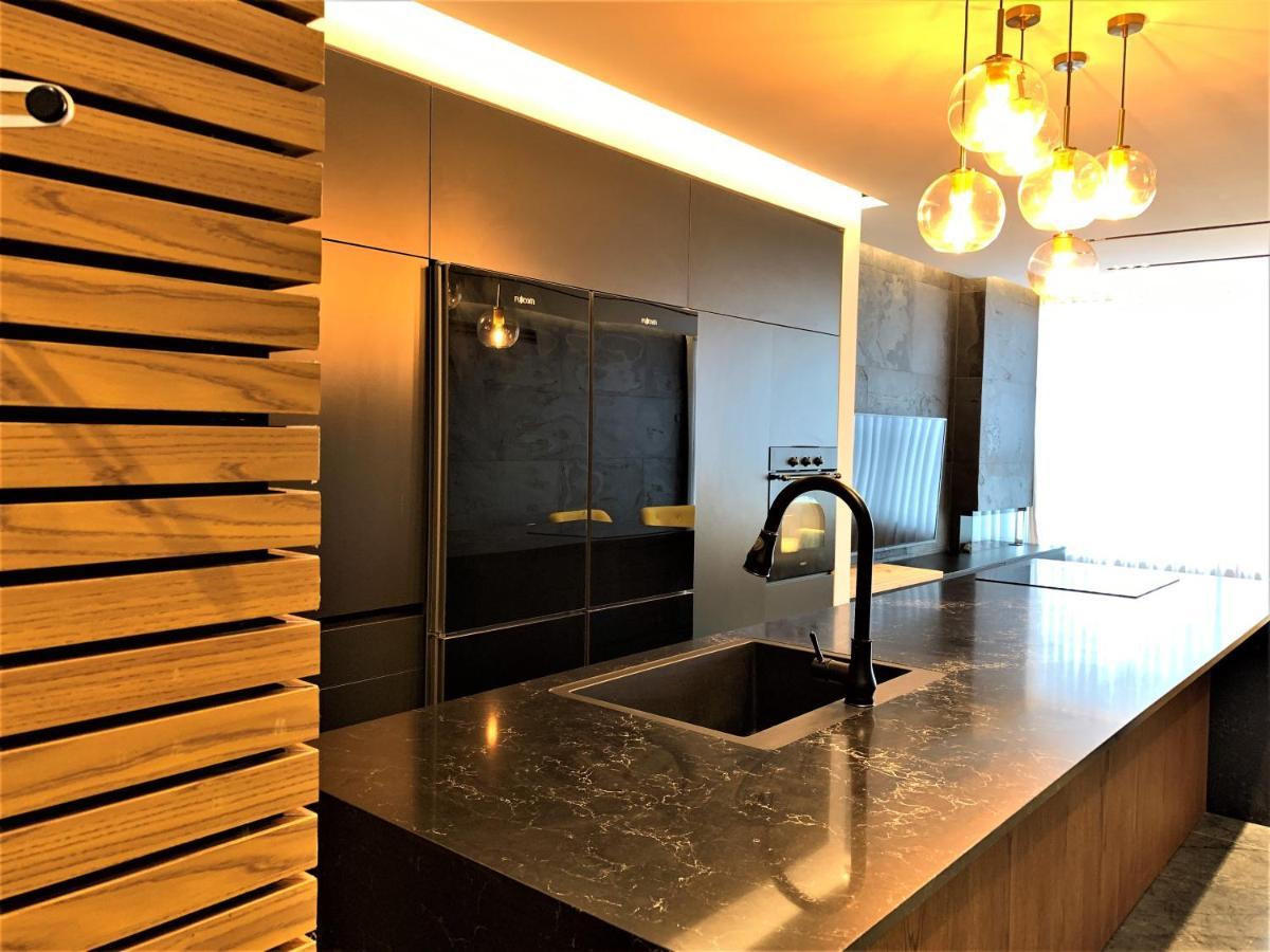Luxury Aparment 5 Room 2 Minutes From The Beach 巴特亚姆 外观 照片