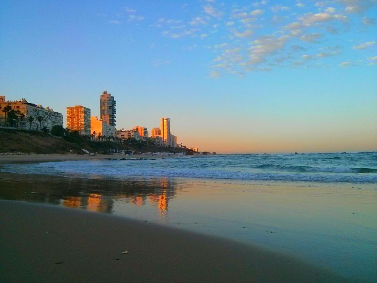 Luxury Aparment 5 Room 2 Minutes From The Beach 巴特亚姆 外观 照片